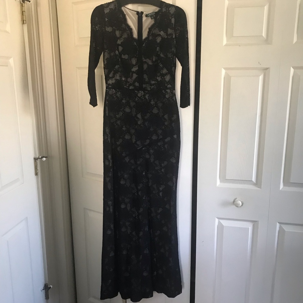 Beautiful Ralph Lauren Black lace gown size 0